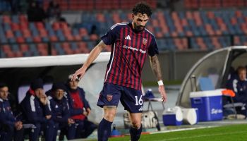 Cosenza calcio, cinque giocatori rinnovano fino al 2027