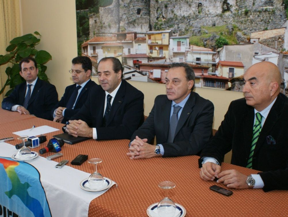 Di Pietro tuona: «Scopelliti è il vero problema per la Calabria»