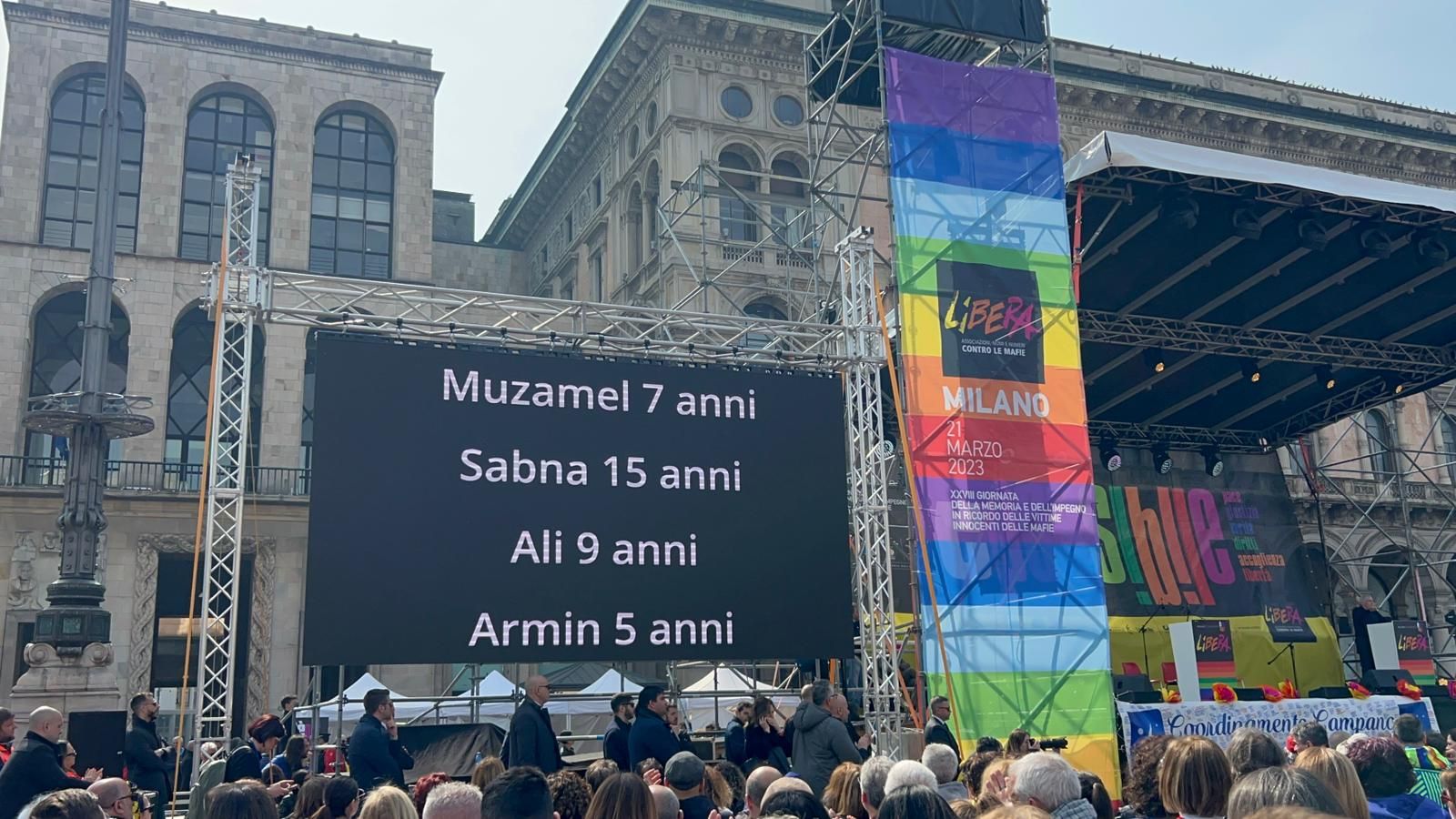 «Le mafie vincono dove l’umanità naufraga». Libera legge i nomi delle vittime della strage di Cutro – VIDEO