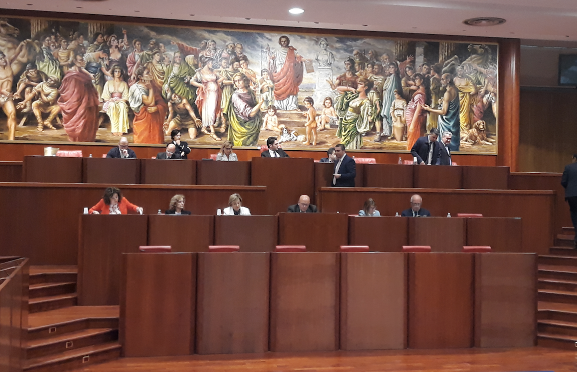 Ok alla nuova legge sui calabresi nel mondo