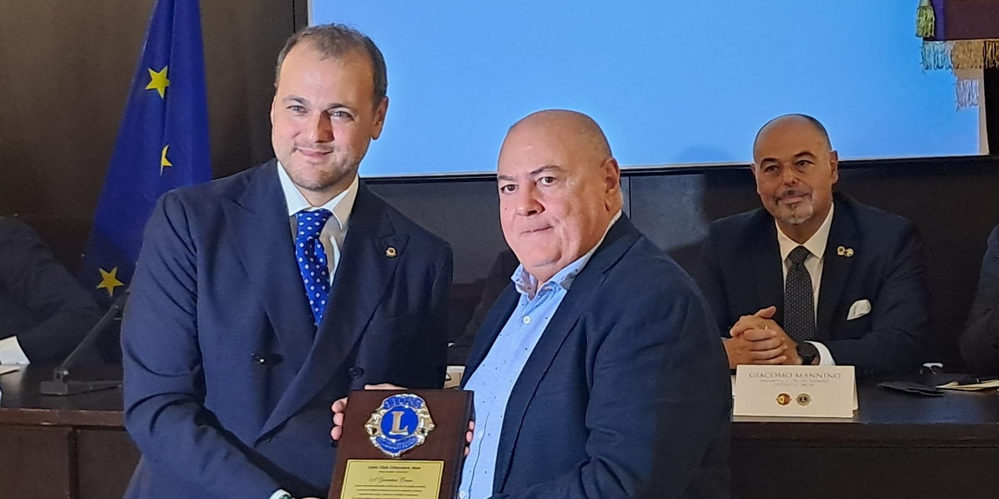 Il meeting che unisce cultura, solidarietà e collaborazione con le istituzioni. L’omaggio a Gioacchino Criaco
