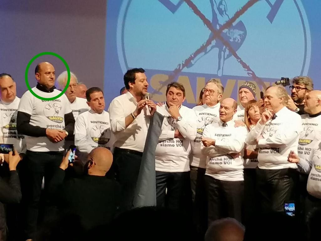 Leo e il suo “doppio”. C’era un Battaglia sul palco con Salvini, ma era quello sbagliato