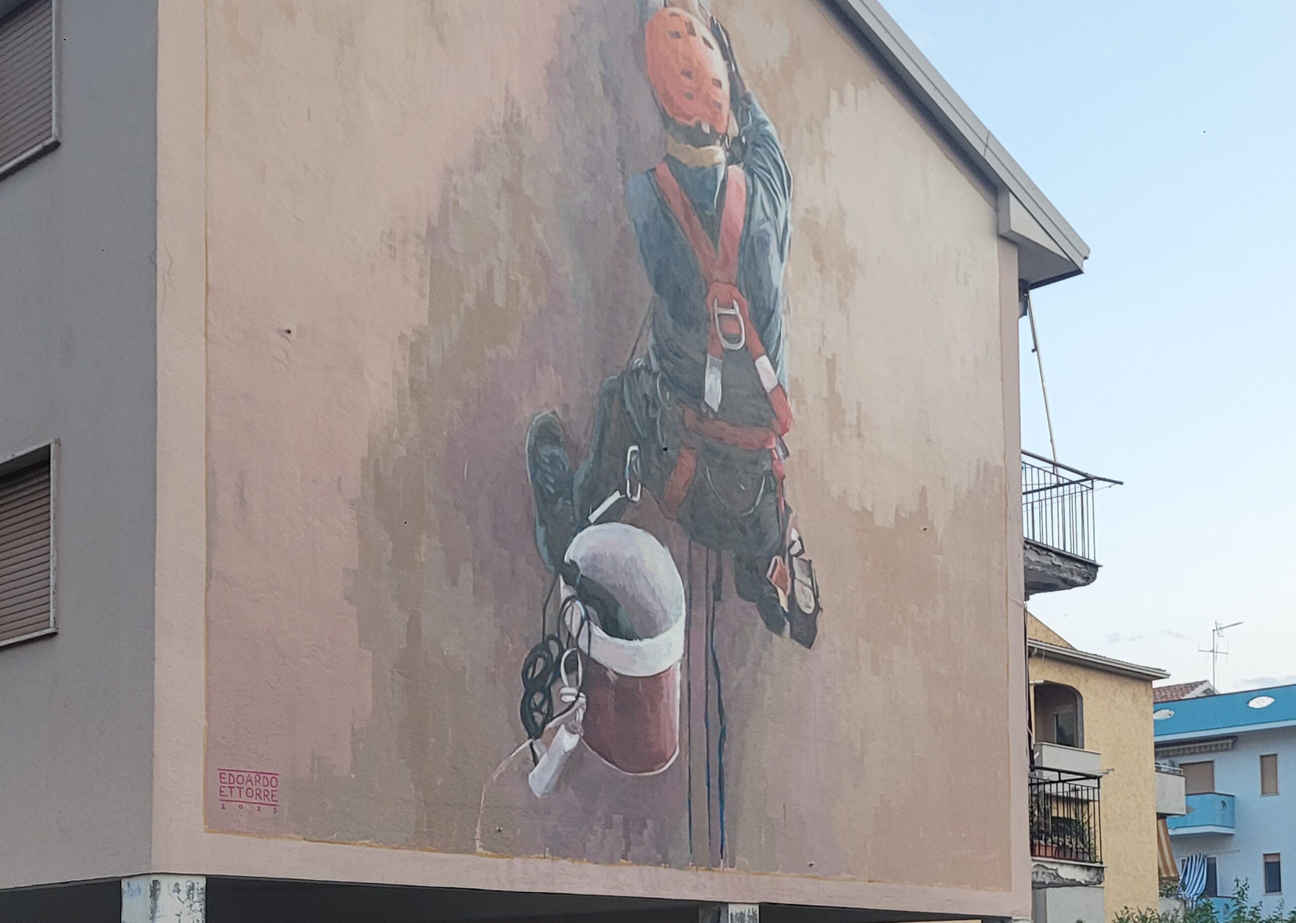 Sicurezza sul lavoro, a Diamante un murale per sensibilizzare