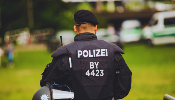 Sospetto spionaggio, arrestato in Germania l’ex capo dei servizi segreti