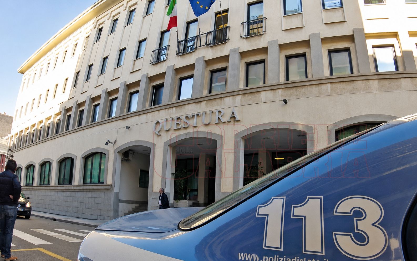 Reggio Calabria, arrestato sindacalista Confsal-Fismic. «Voleva controllare le assunzioni alla Hitachi Rail». Tre in carcere