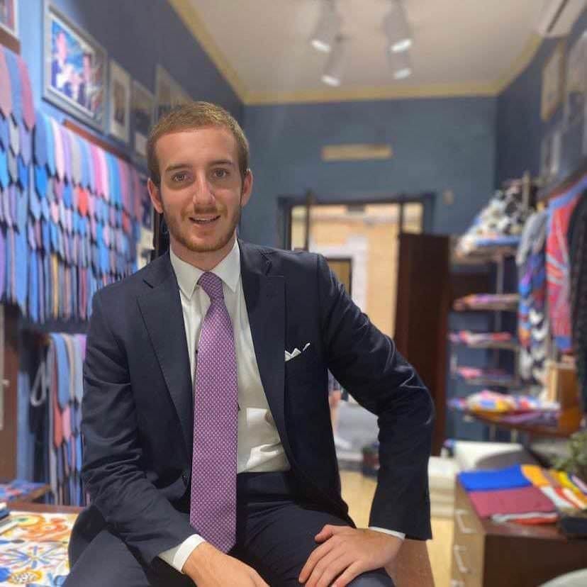 Moda e innovazione, la cravatta Talarico sostiene il green