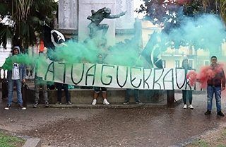 Lamezia, sit in del Blocco Studentesco davanti al Monumento ai caduti