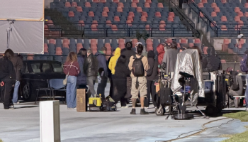 Cosenza diventa un set cinematografico: di notte allo stadio per il film “Gatekeepers”