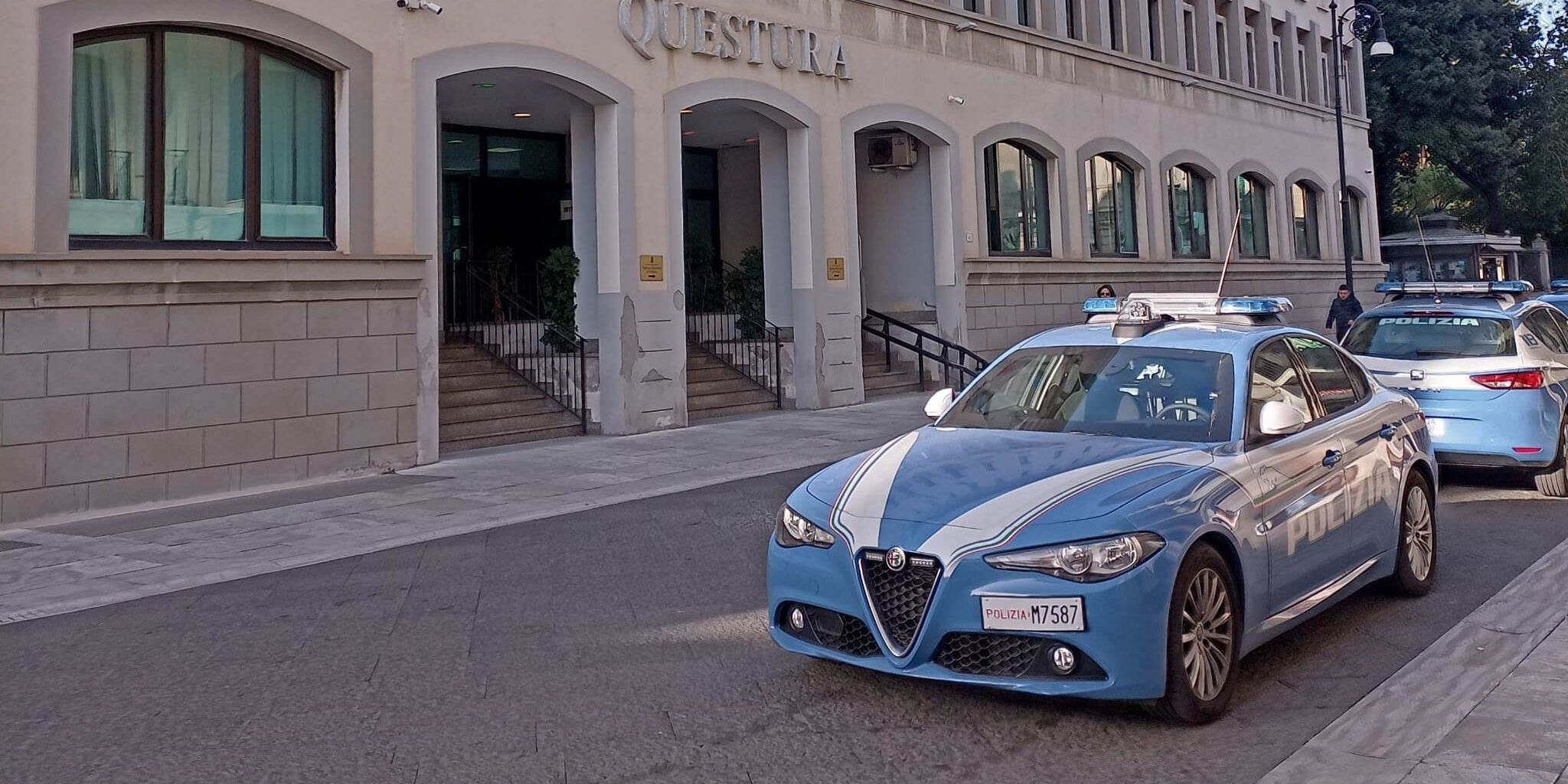 Aggredisce la compagna e prende a testate il suocero, arrestato un 34enne a Reggio Calabria