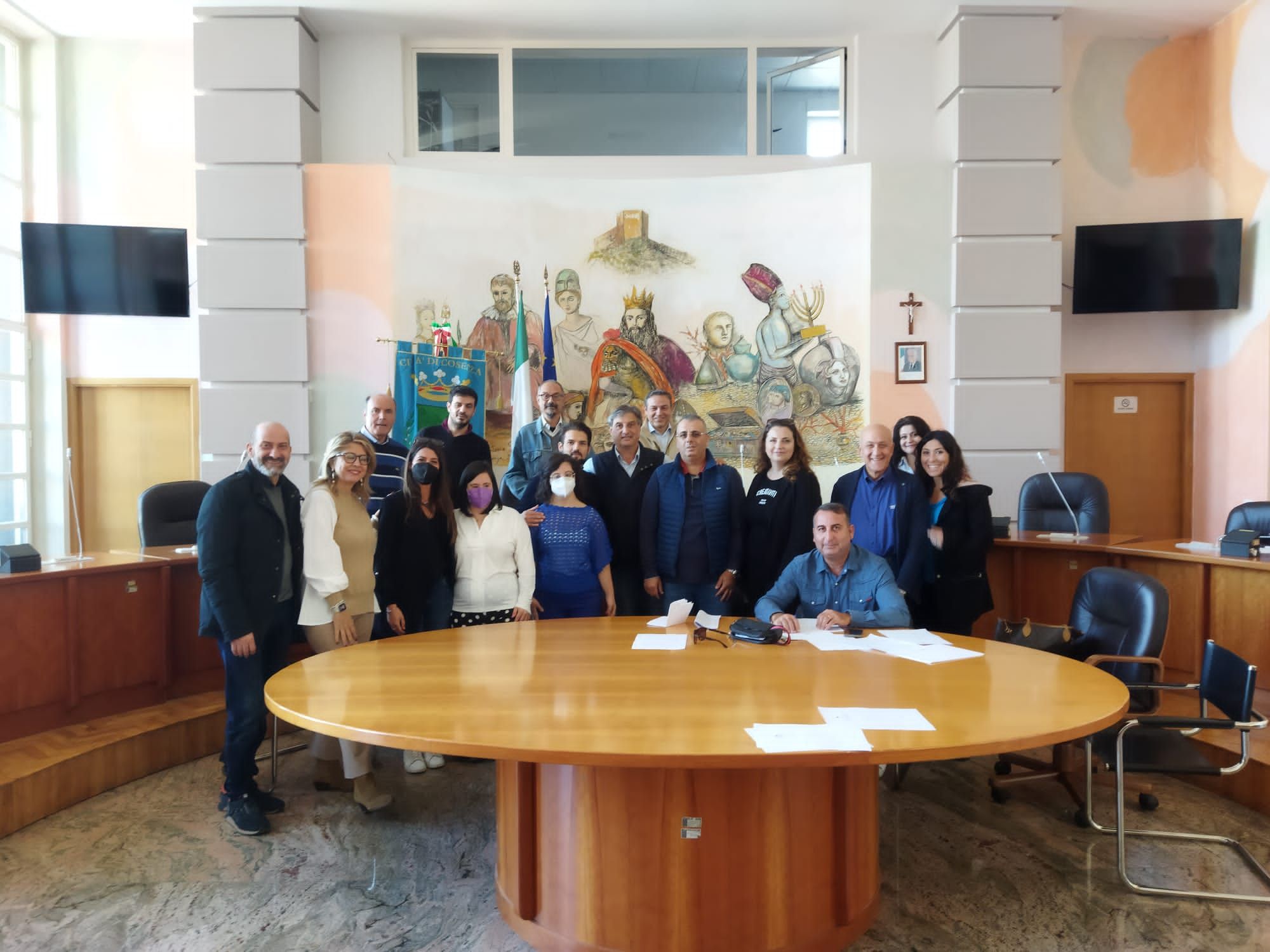 Cosenza, la Commissione cultura riceve Linda e Stefania: laureate con sindrome di down