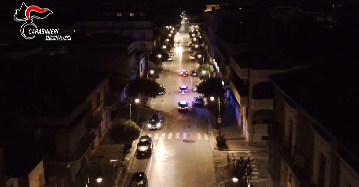 ‘Ndrangheta, colpo alla cosca Facchineri: cinque arresti nel Reggino – VIDEO