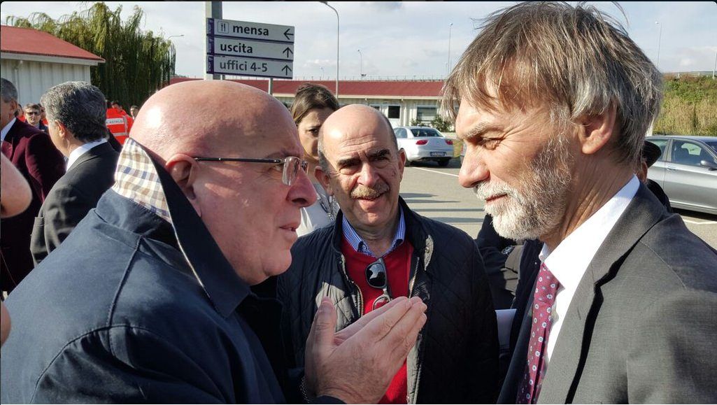 Il paese dei balocchi in cui vive Oliverio