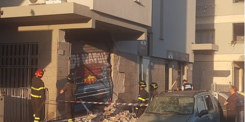 esplosione ostia palestra