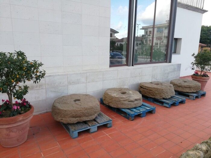 Ricadi, le mareggiate restituiscono reperti archeologici