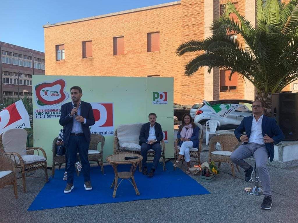 Festa dell’Unità, Irto sul Pnrr: «Per ogni cittadino calabrese tagliati 489 euro, per un veneto 129»