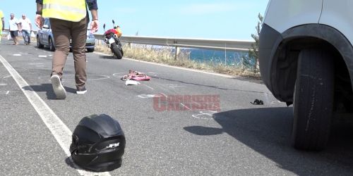 incidente morto crotone moto
