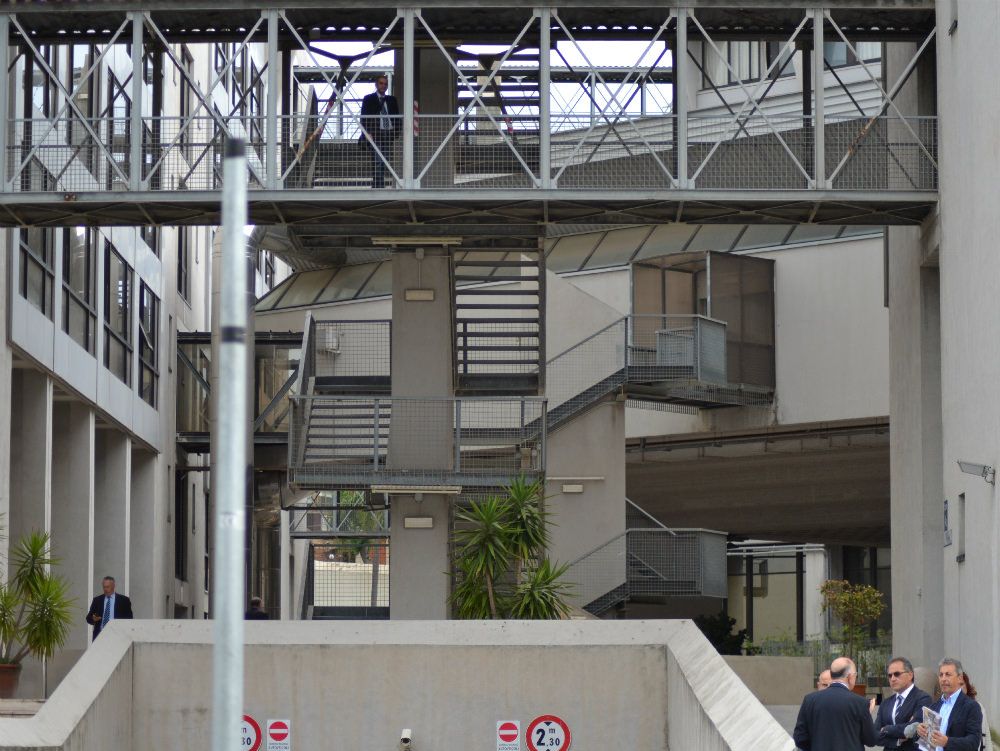 Consiglio, quasi certa l`abolizione di aree funzionali e settori