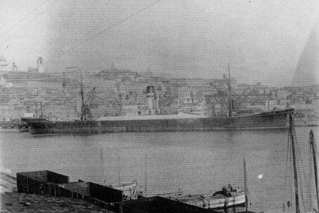 L'esplosivo della "Laura C" per il clan di Pellaro, 8 arresti