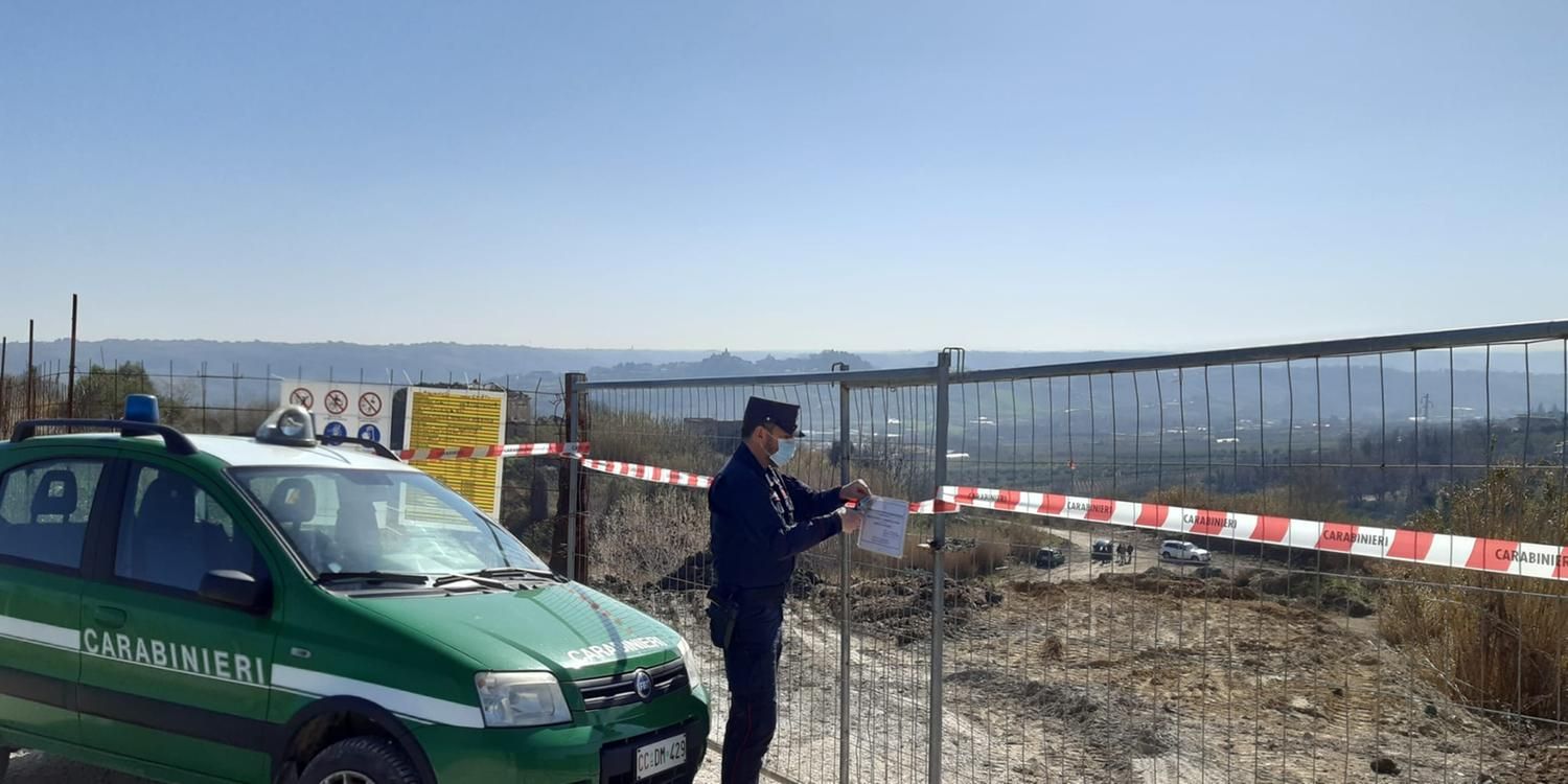 Badolato, sigilli ad un impianto abusivo di inerti e a una cava