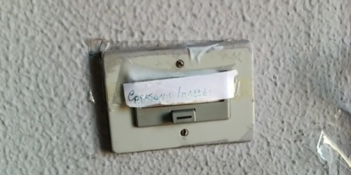 «La madre cercava di proteggere la figlia dalla fiamme con un abbraccio»