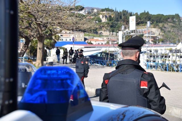 Soverato, denunciati i gestori di due discoteche per emissioni sonore sopra la norma