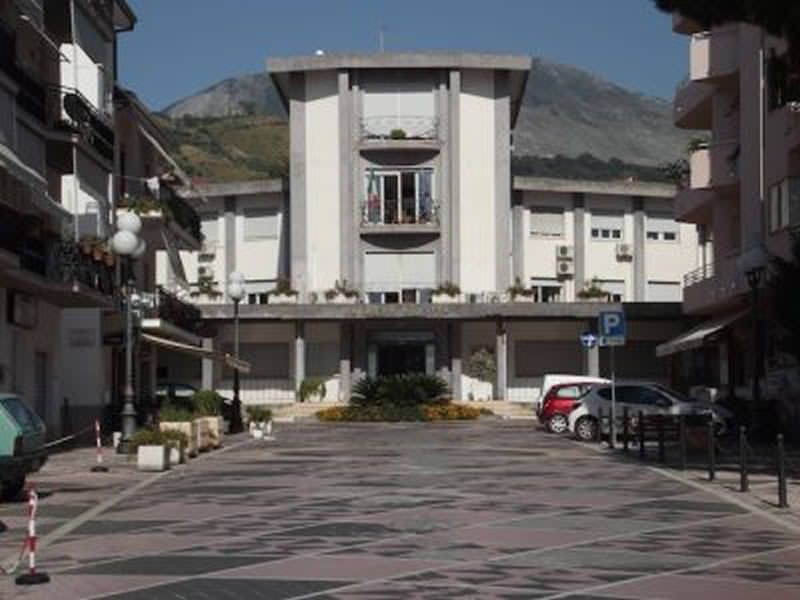 Diamante, il Pd ufficializza lo strappo e va all'opposizione