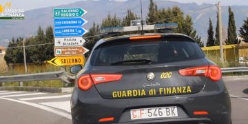 ‘Ndrangheta, sequestrati beni per 800mila euro a un esponente della cosca Scalise | VIDEO