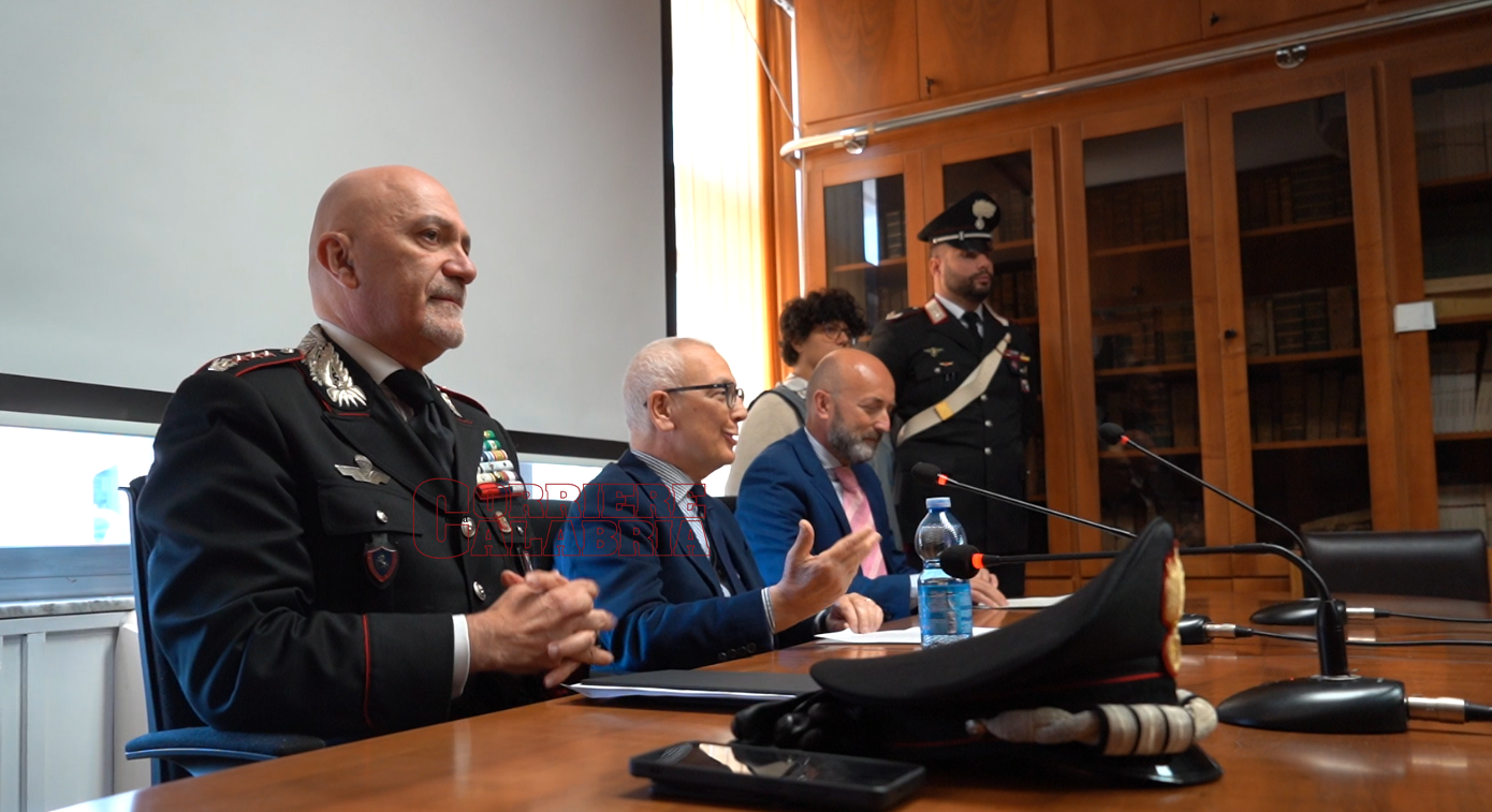 «Forza e onore», la frase in codice della rete delle slot truccate a Cosenza. L’indagine prosegue