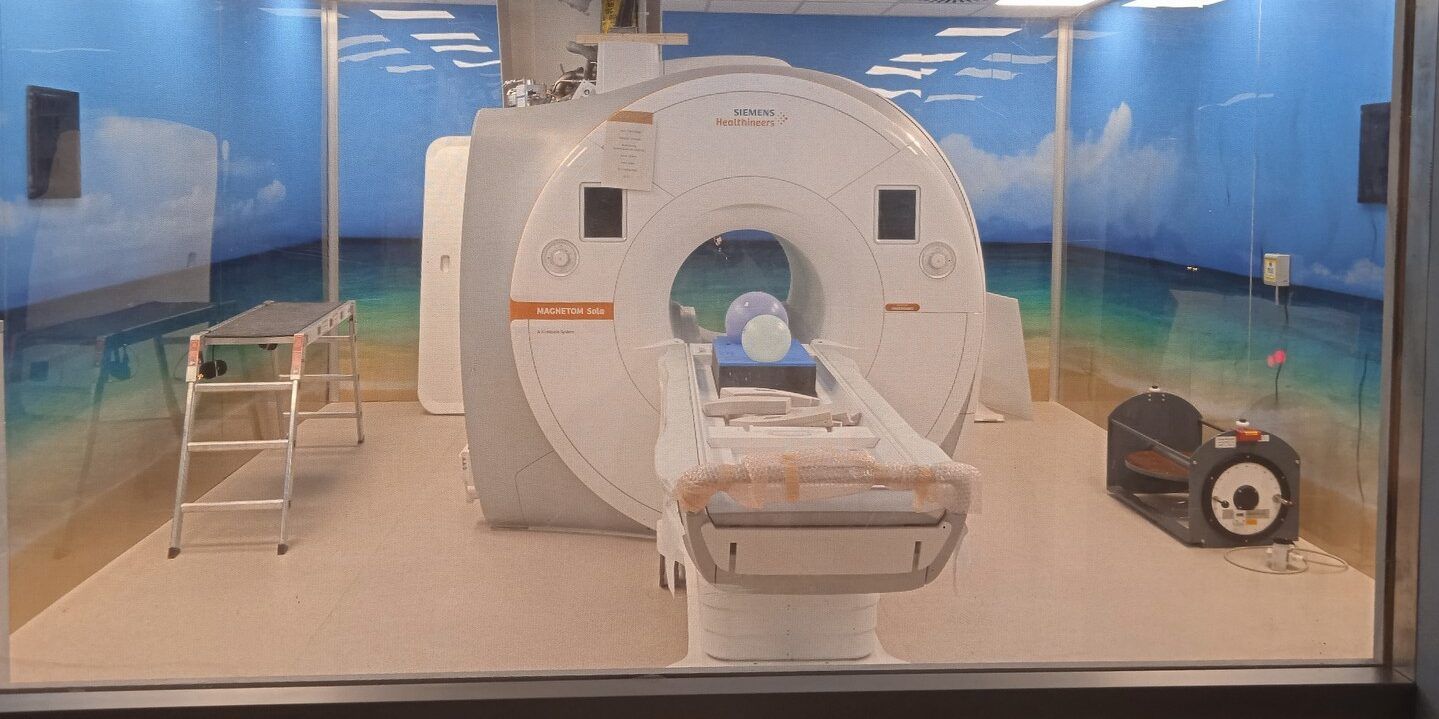 “Dulbecco”, inaugurata una nuova risonanza magnetica. L’ultima risaliva a 18 anni fa