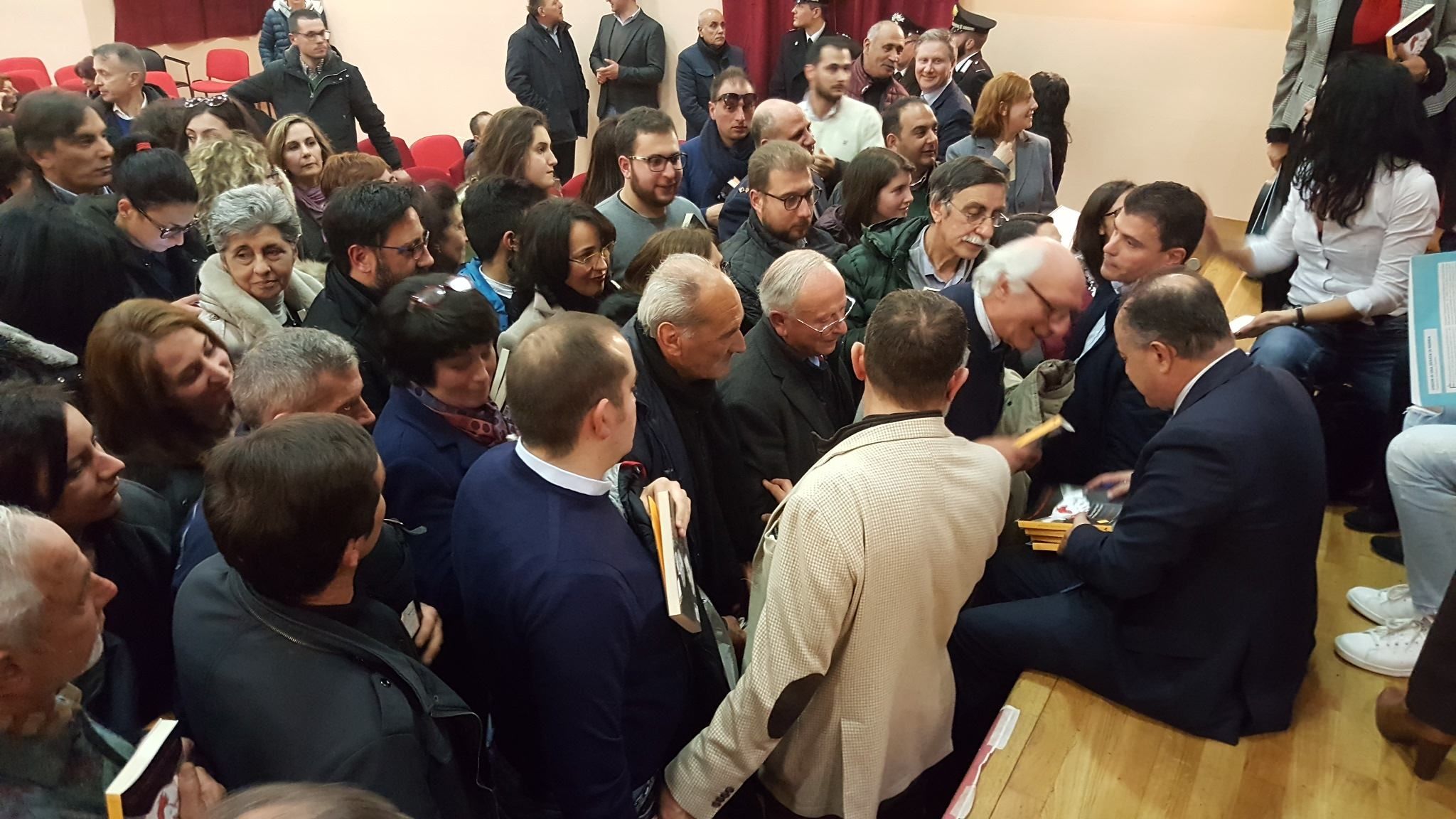 Gratteri: «Il malaffare si annida nella burocrazia»