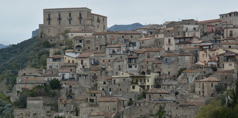 Incidente sul lavoro nel Reggino, morto un operaio di 42 anni