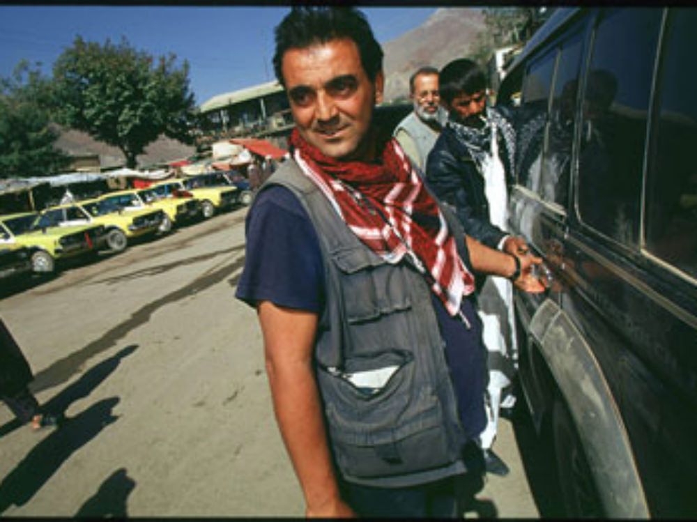 Ricucci abbraccia la sua Cetraro