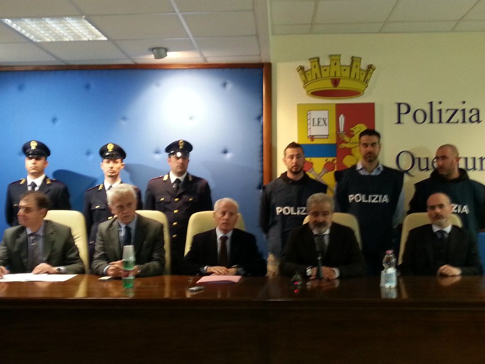 OPERAZIONE ABBRACCIO | Il prezzo della libertà? Quarantamila euro a persona