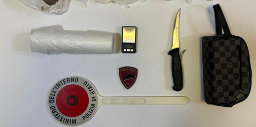 Detenzione e spaccio di droga, 34enne arrestato a Crotone
