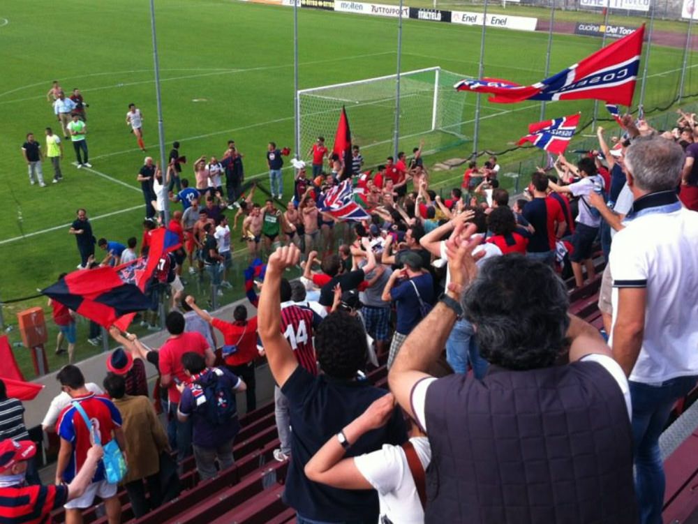 Serie D, Cosenza capolista