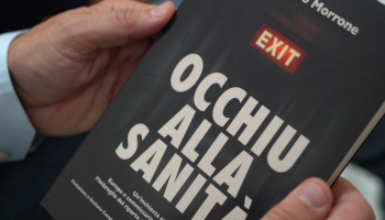 Presentato a Cerenzia il libro “Occhiu alla sanità”, il chirurgo Brisinda rilancia sul potenziamento degli ospedali delle aree montane