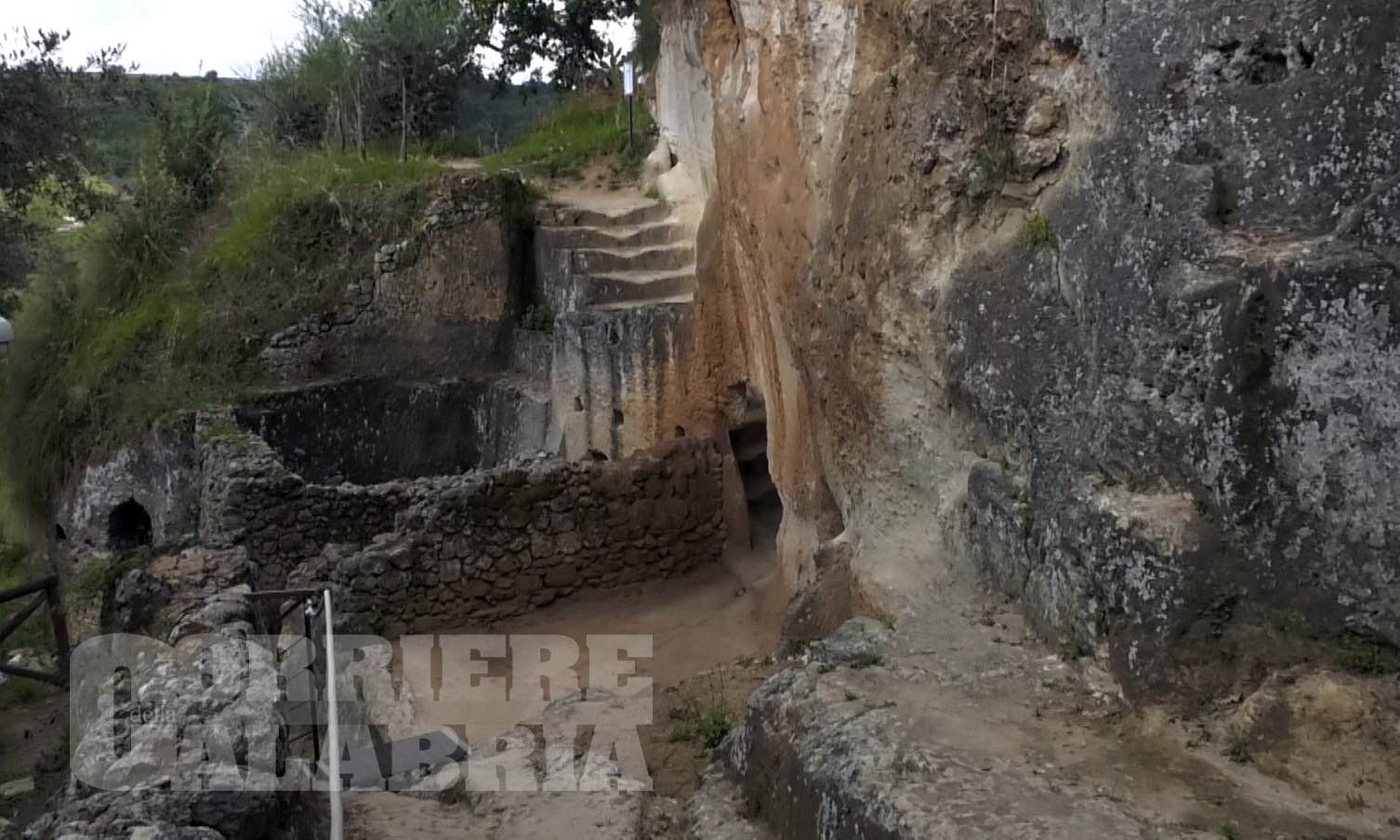 Truffa sui lavori del sito archeologico di Zungri. La procura indaga anche il sindaco – VIDEO