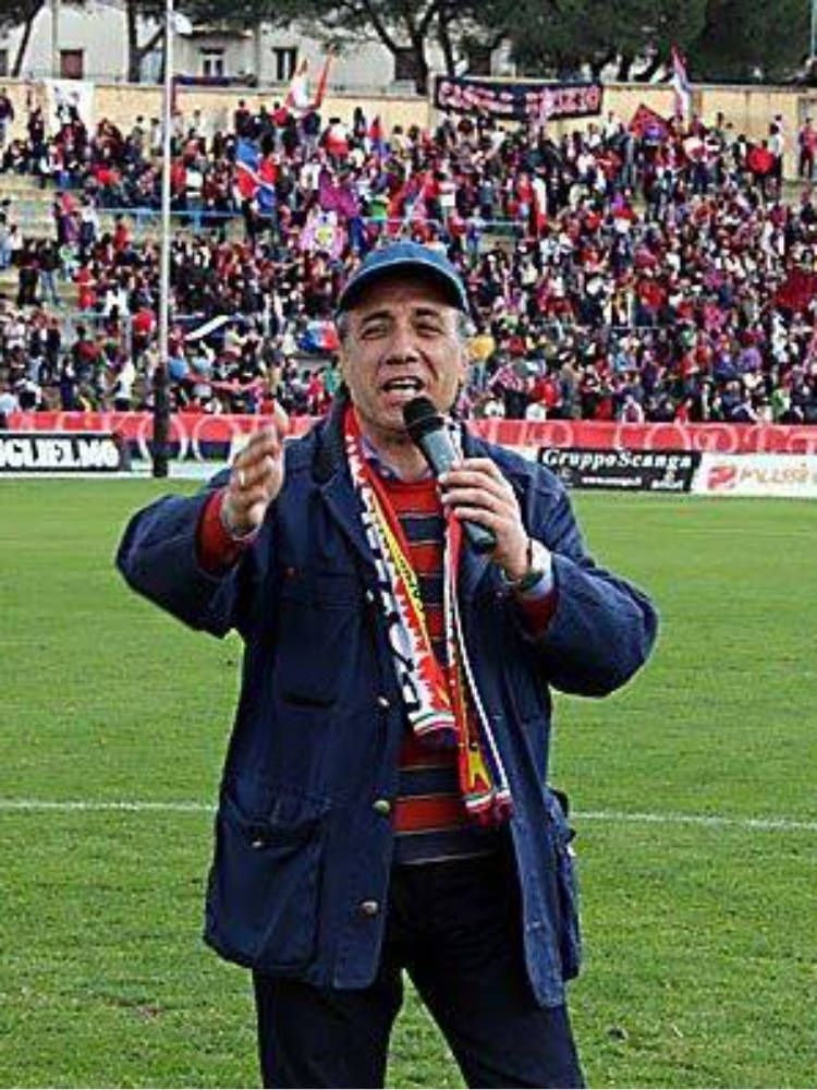 Addio a Tonino Lombardi, voce della curva rossoblù