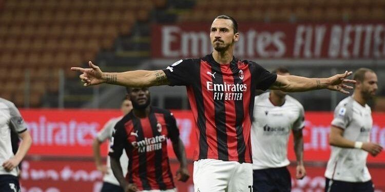 Ibra segna al Crotone il suo gol numero 500 con squadre di club