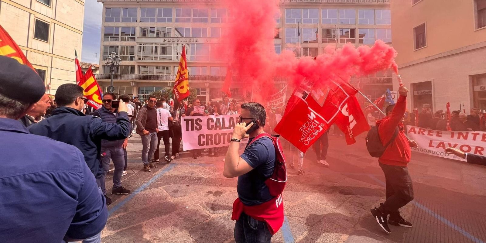 Lavoro e precariato, i sindacati fanno il punto con Occhiuto e l’assessore Calabrese