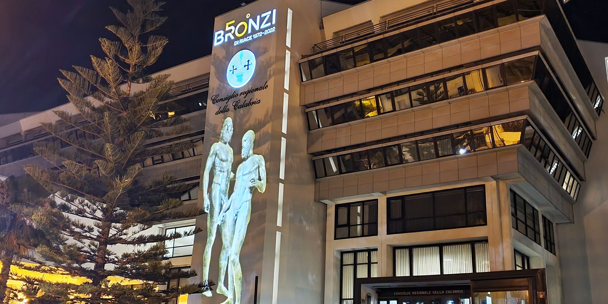 Il concerto de “Le Vibrazioni” e un salotto culturale nella “Notte dei Bronzi di Riace”