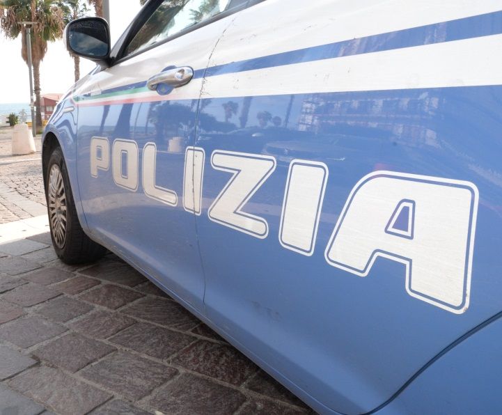 Struttura per anziani e disabili rubava l’energia elettrica, denuncia per una onlus a Crotone