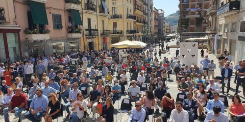 pd-letta-cosenza-salvini-sedie-vuote