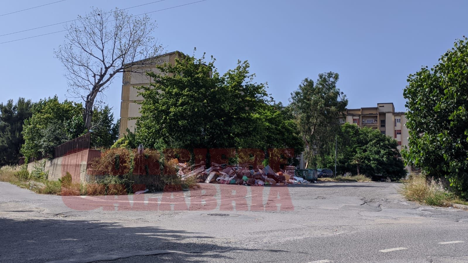 Lamezia, la montagna di rifiuti a “Ciampa di cavallo” è un problema – FOTO E VIDEO