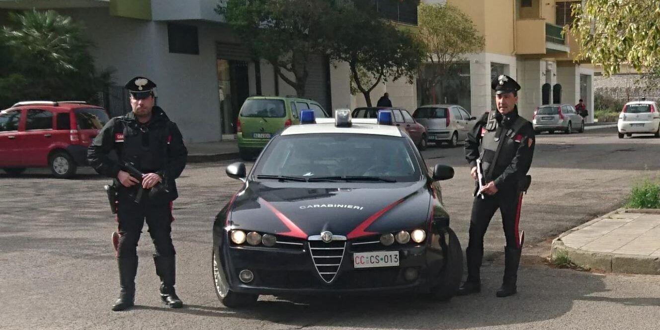 Rapina e picchia un marocchino a Corigliano, arrestato