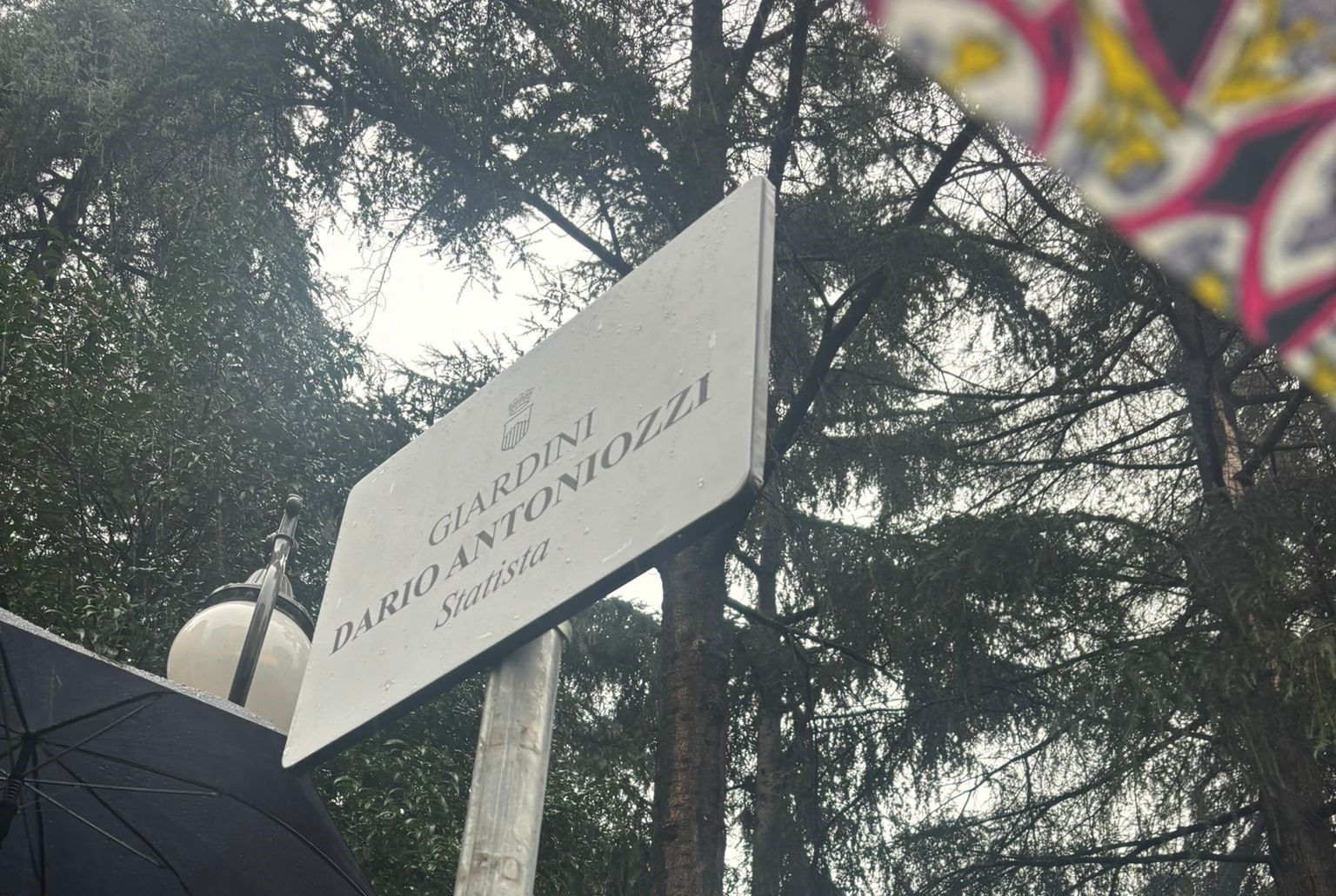 Cosenza, intitolati a Dario Antoniozzi i giardini di piazza Europa