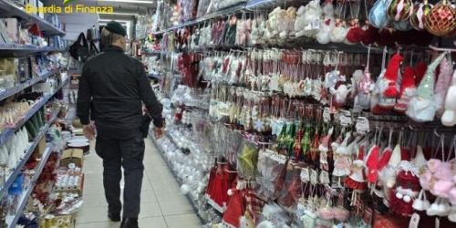 sequestro prodotti natalizi cosenza