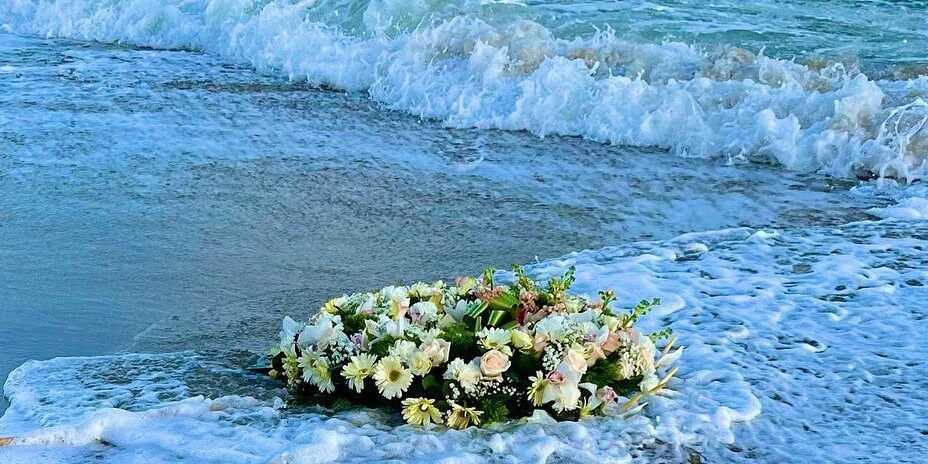 Naufragio di Cutro, la straziante scia di dolore: recuperati 5 corpi, 86 le vittime