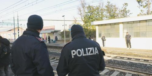 polizia treno