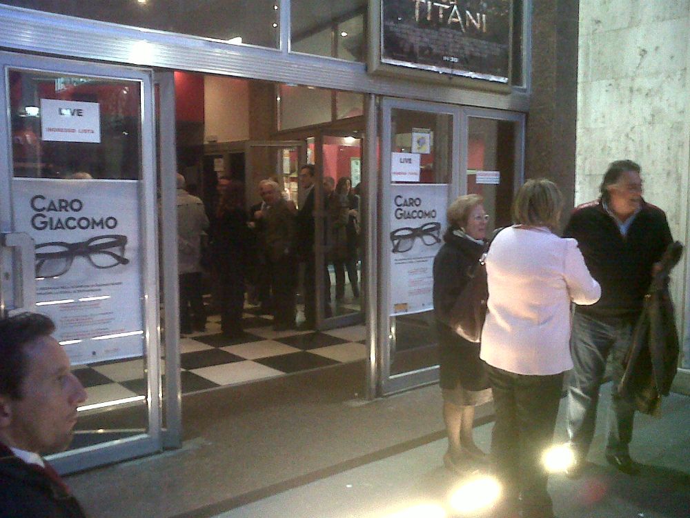 Anche la sinistra può omaggiare Mancini (ma solo in video)